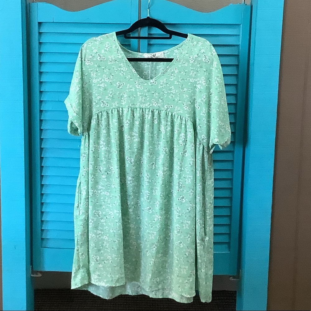 H Green Floral Dress (knee length) NWOT S,M,L